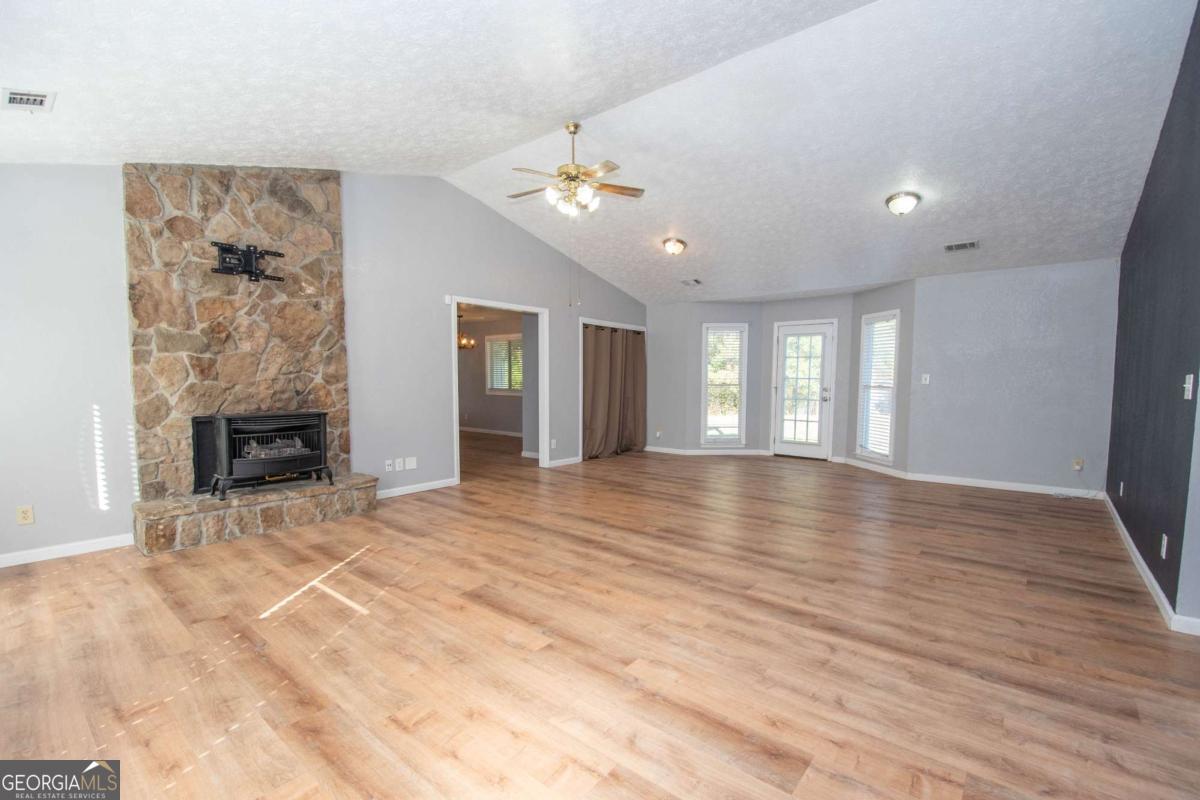 177 Abbottsford Road LaGrange, GA 30240 - Photo 8 of 43