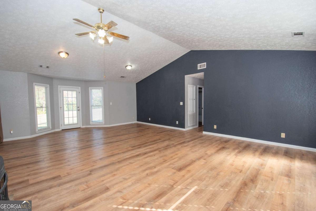 177 Abbottsford Road LaGrange, GA 30240 - Photo 9 of 43