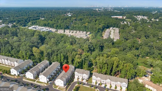 a building view with outdoor space