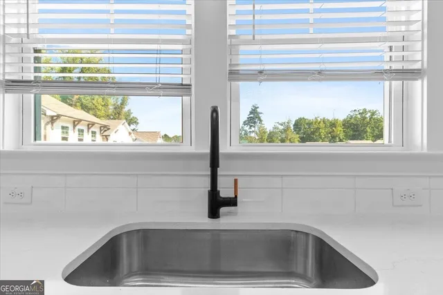 a close view of sink