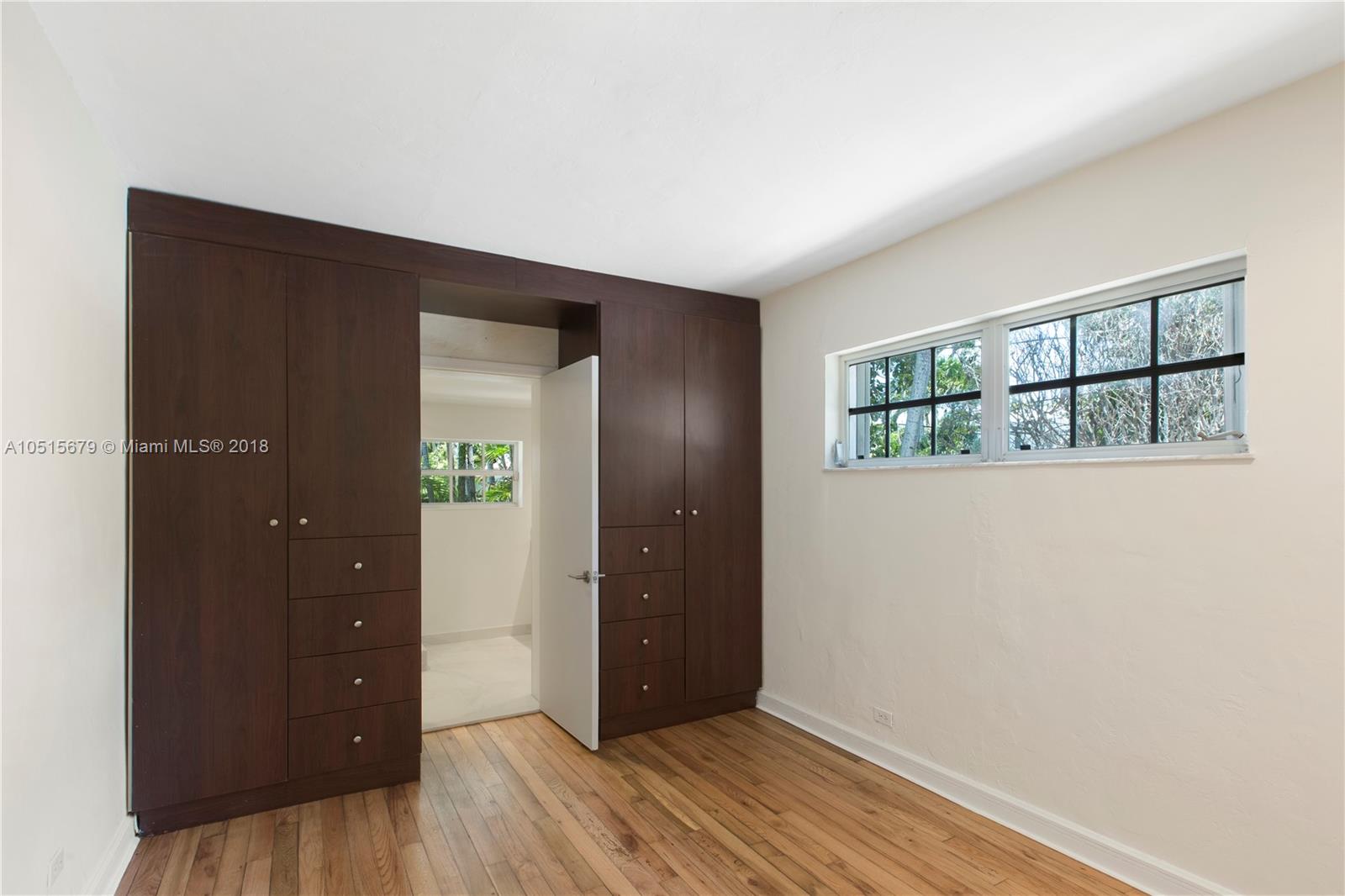 4131 Barbarossa Avenue Miami, FL 33133 - Photo 11 of 19