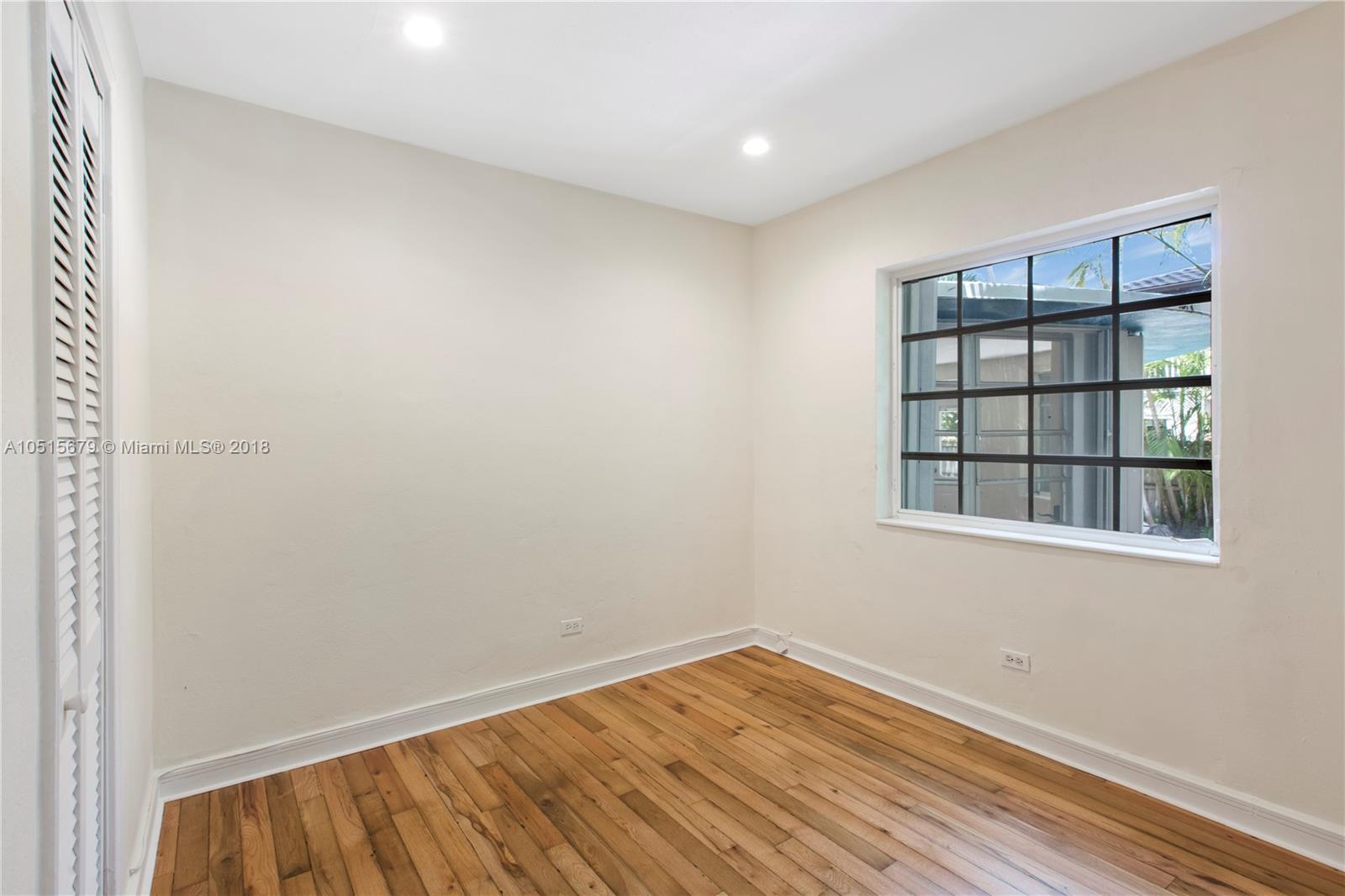 4131 Barbarossa Avenue Miami, FL 33133 - Photo 13 of 19