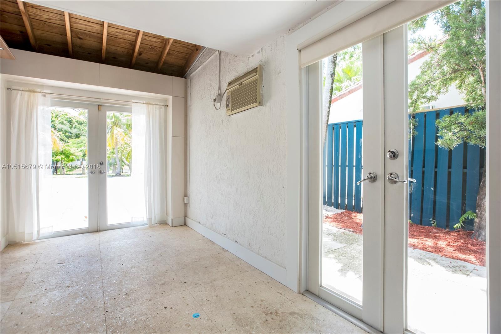 4131 Barbarossa Avenue Miami, FL 33133 - Photo 17 of 19