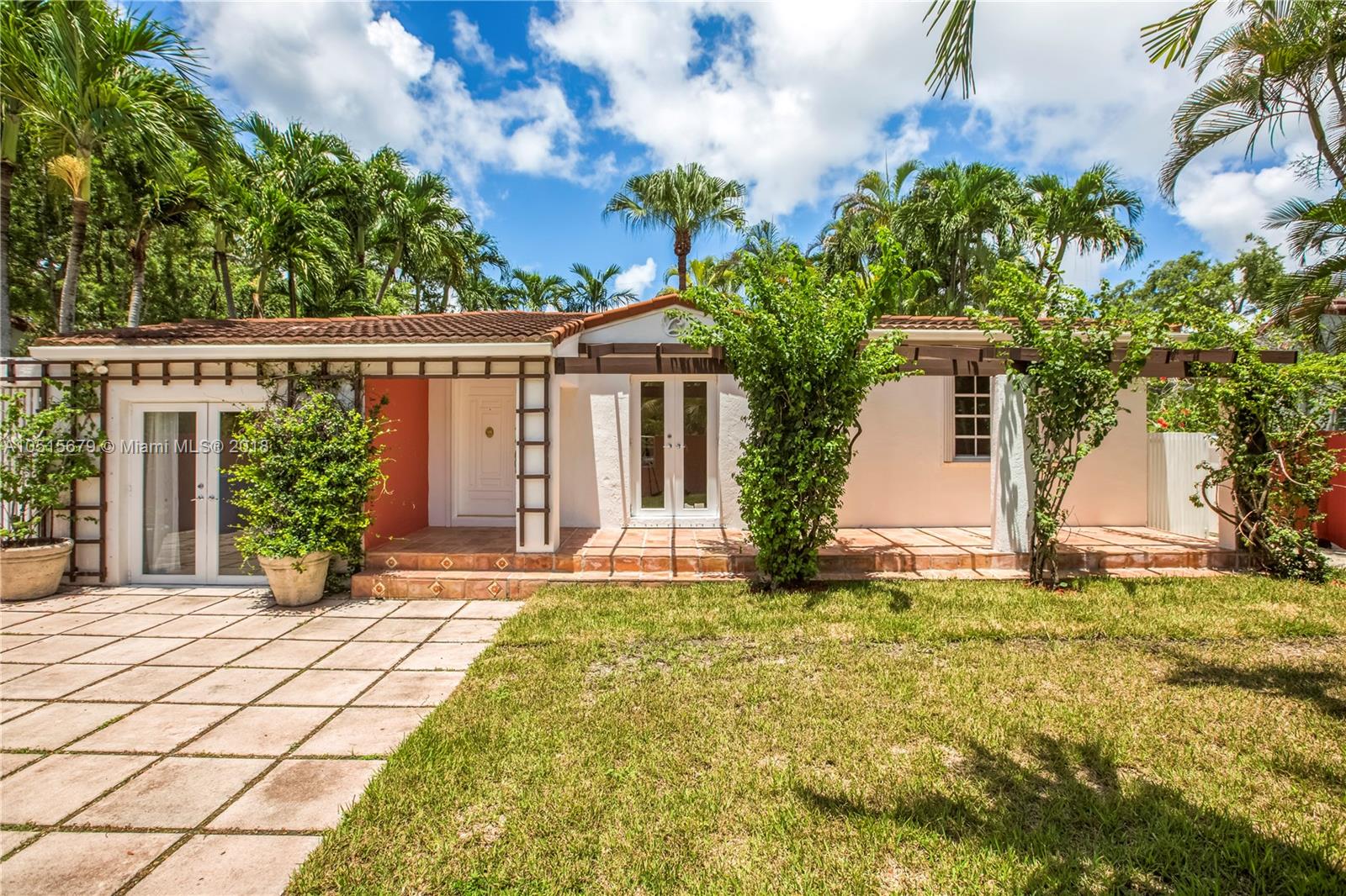 4131 Barbarossa Avenue Miami, FL 33133 - Photo 2 of 19