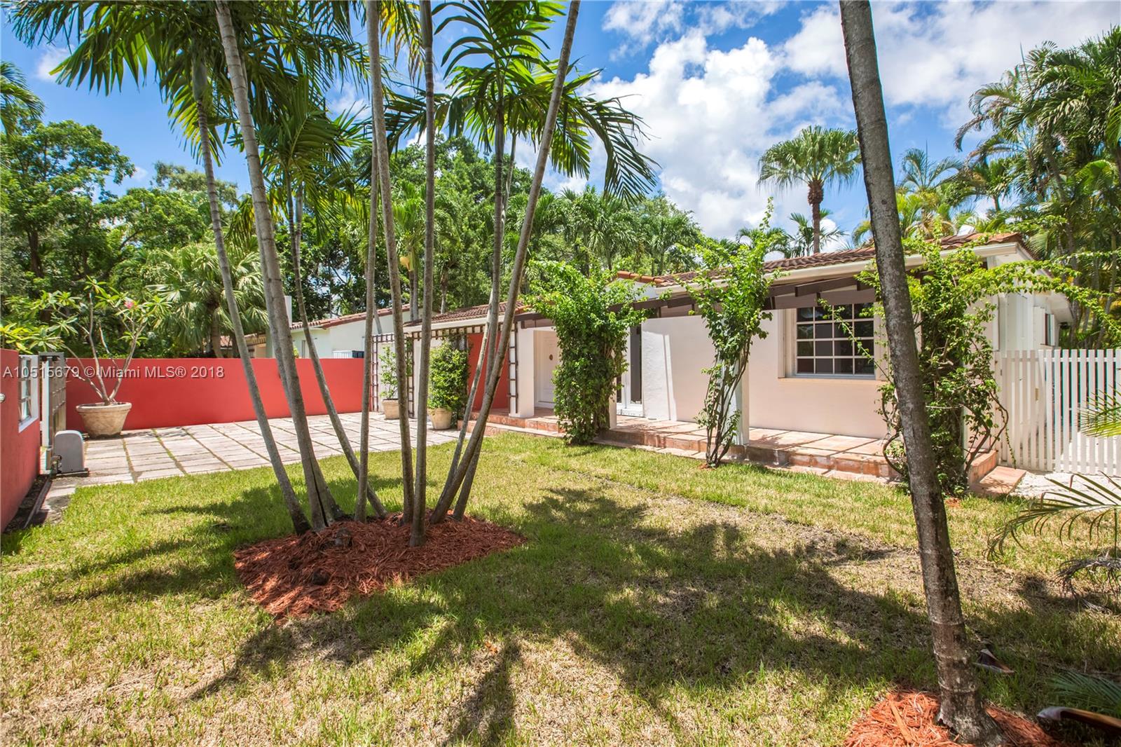 4131 Barbarossa Avenue Miami, FL 33133 - Photo 3 of 19