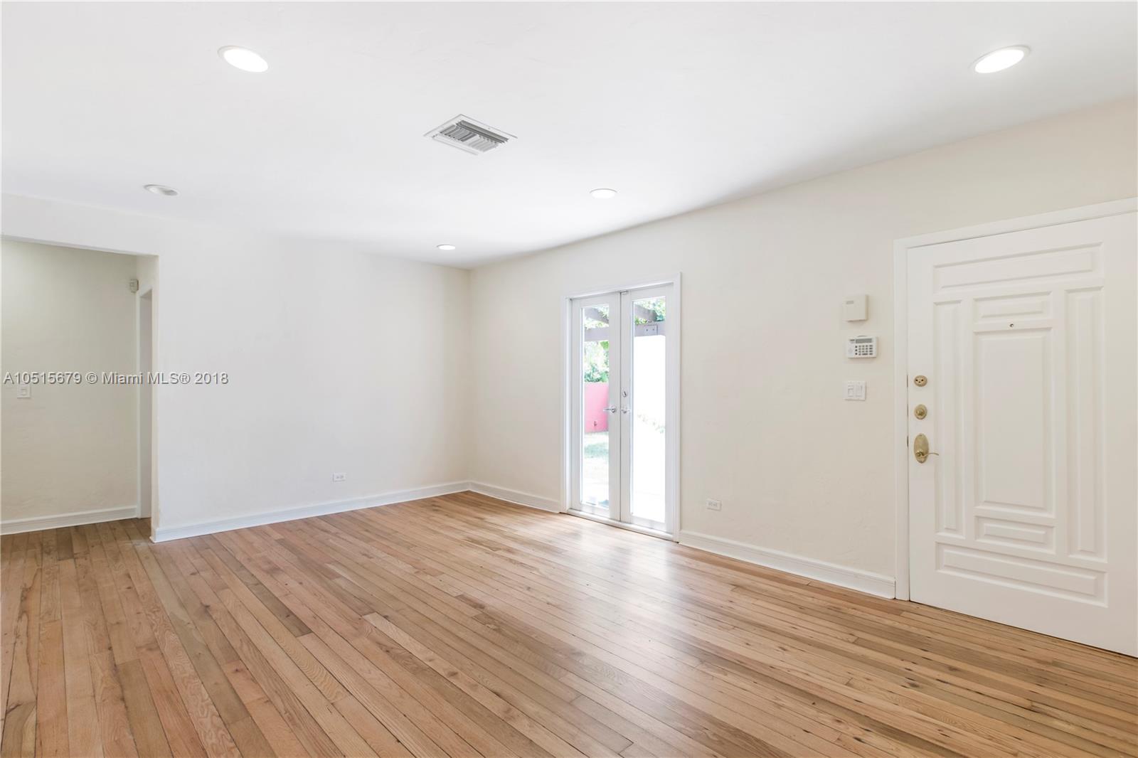 4131 Barbarossa Avenue Miami, FL 33133 - Photo 5 of 19