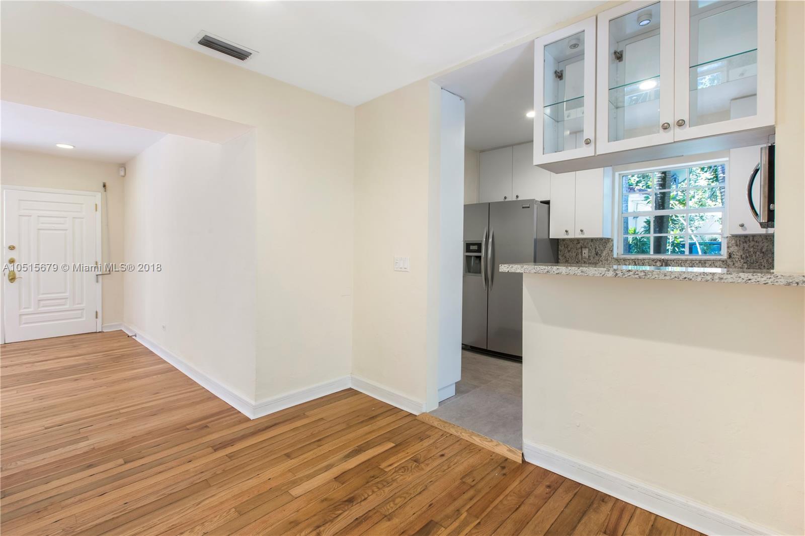 4131 Barbarossa Avenue Miami, FL 33133 - Photo 7 of 19