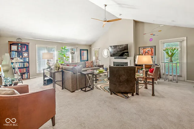 $324,000 | 4422 Edinburgh Point, Indianapolis, IN 46228