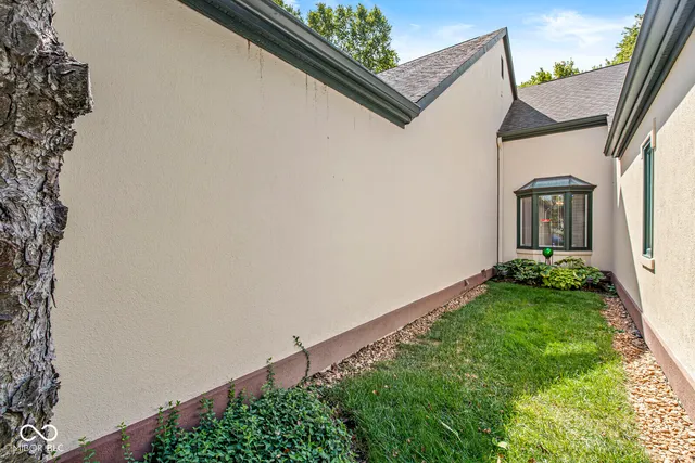 $324,000 | 4422 Edinburgh Point, Indianapolis, IN 46228