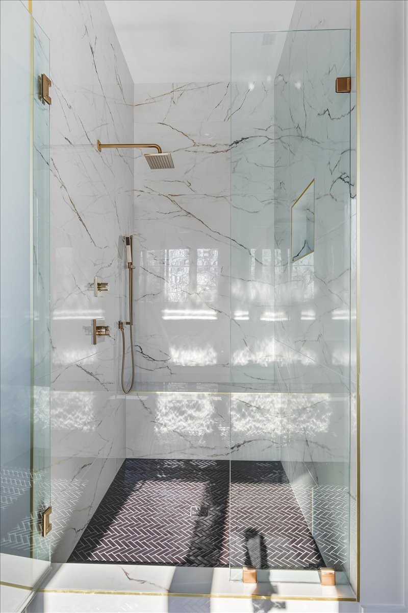 1902 3rd Avenue North, Unit B Nashville, TN 37208 - Photo 44 of 47 a view of a glass door