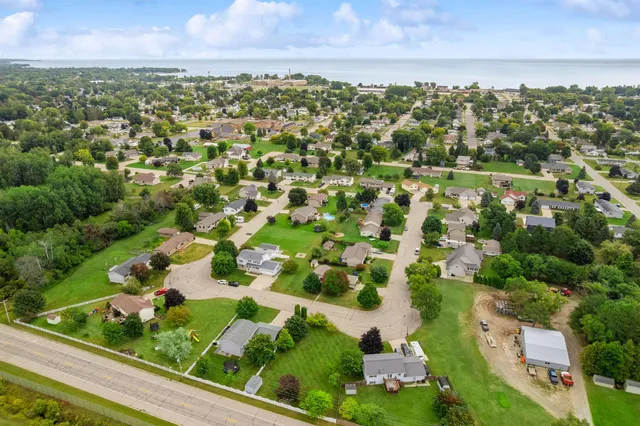 $309,000 | 2409 21st Street, Menominee, MI 49858