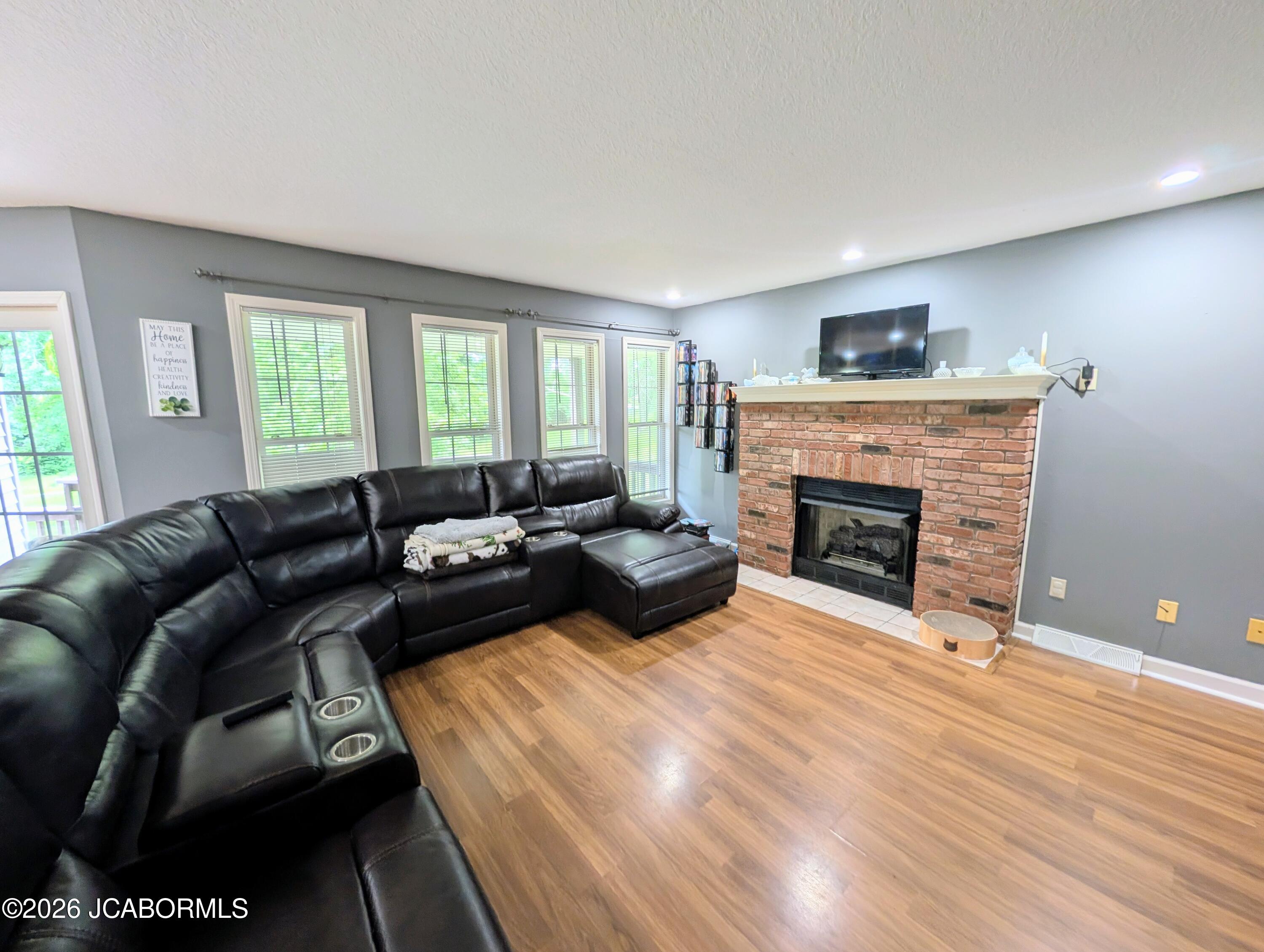 167 East Center Street Holts Summit, MO 65043 - Photo 17 of 54