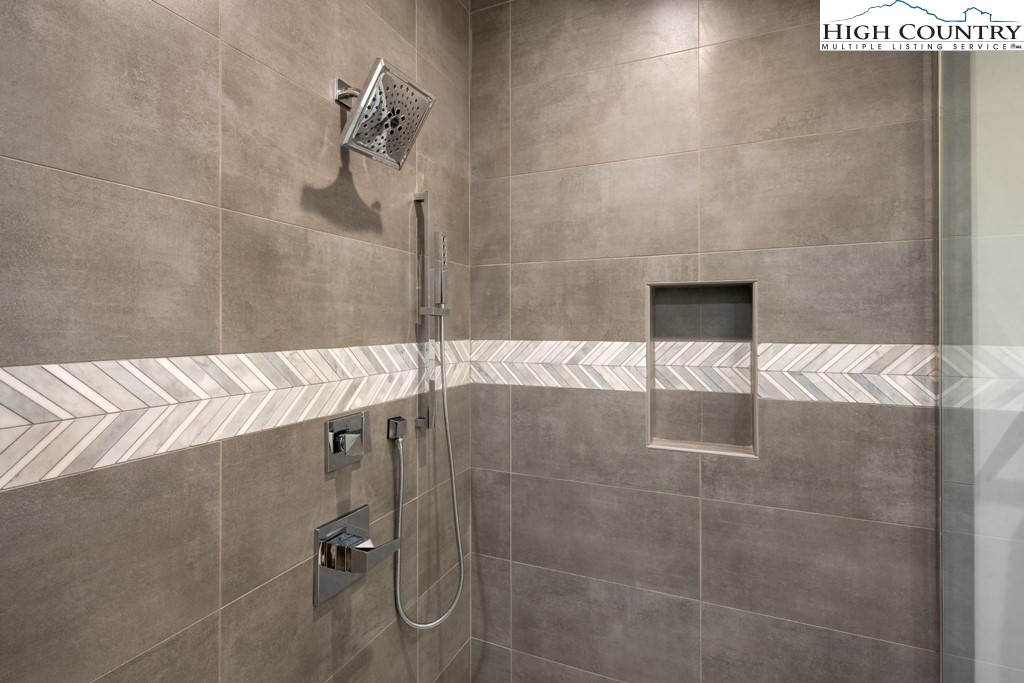 4930 Reynolds Parkway Boone, NC 28607 - Photo 28 of 42 Gallery Image 28