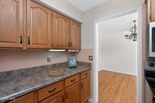 $489,900 | 3011 Williamsburg Drive, Guilderland, NY 12303