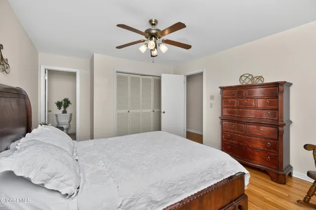 $489,900 | 3011 Williamsburg Drive, Guilderland, NY 12303