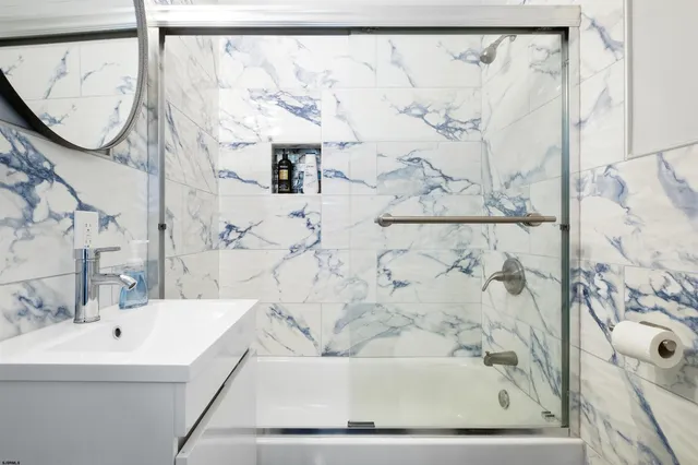 $1,500 | 69 North Harrisburg Avenue, Unit 4, Atlantic City, NJ 08401