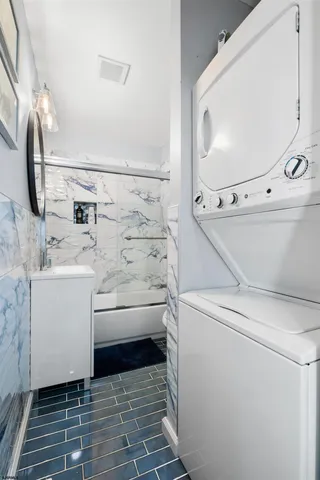 $1,500 | 69 North Harrisburg Avenue, Unit 4, Atlantic City, NJ 08401