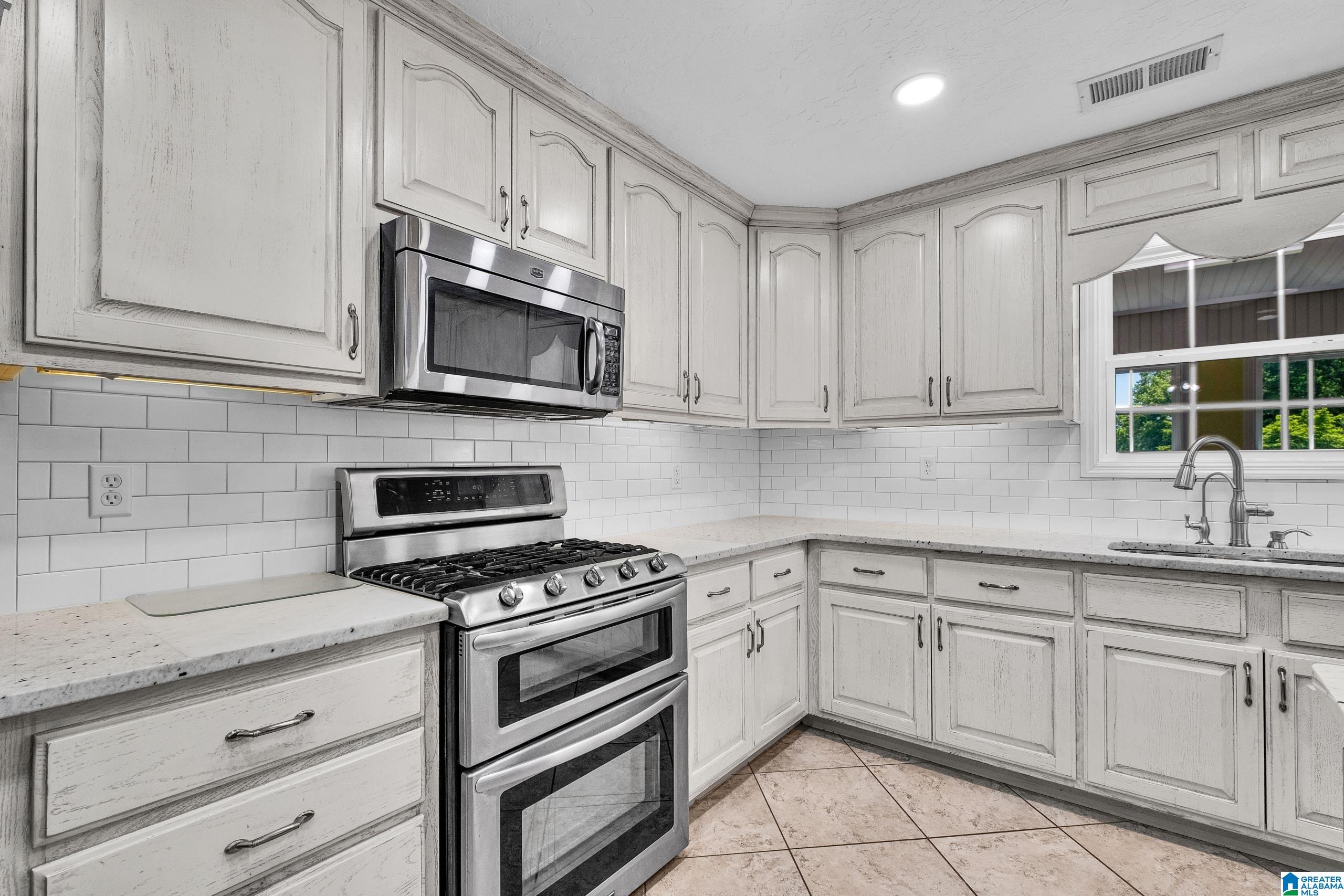 466 Seven Springs Road Wellington, AL 36279 - Photo 8 of 62