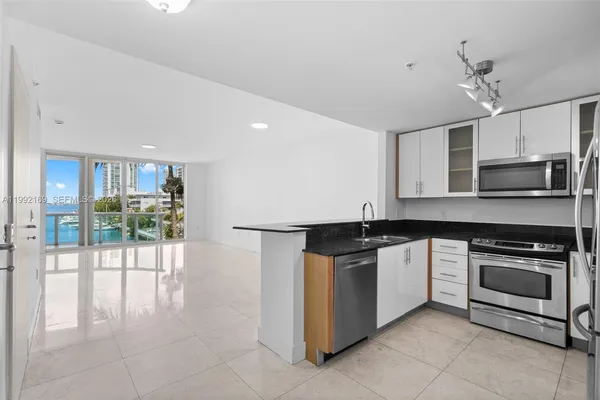 $5,000 | 7918 Harbor Island Drive, Unit 311, North Bay Village, FL 33141