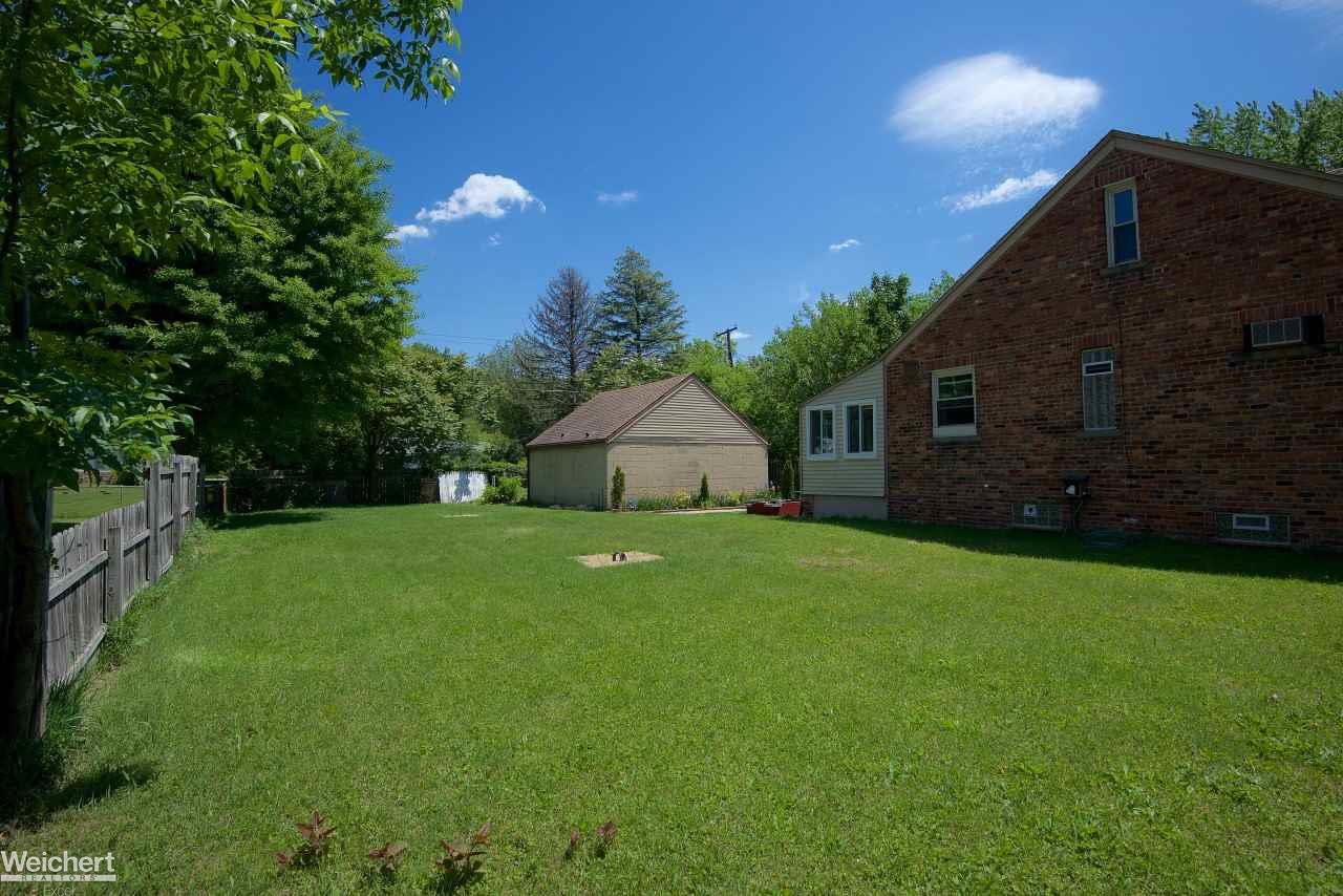 25680 Code Southfield, MI 48033 - Photo 20 of 23 31321575-19.JPG