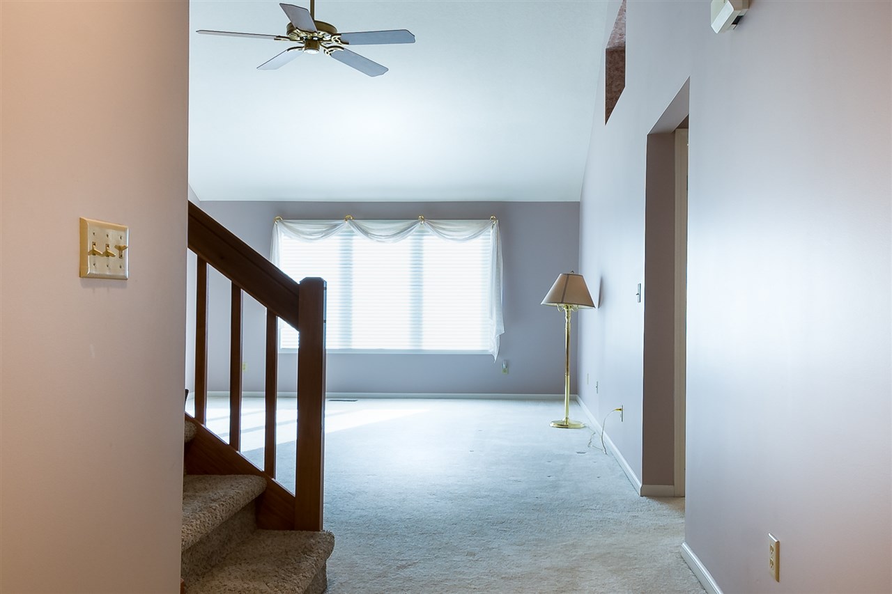 816 Owls Point Fort Wayne, IN 46825 - Photo 5 of 33 Gallery Image 5