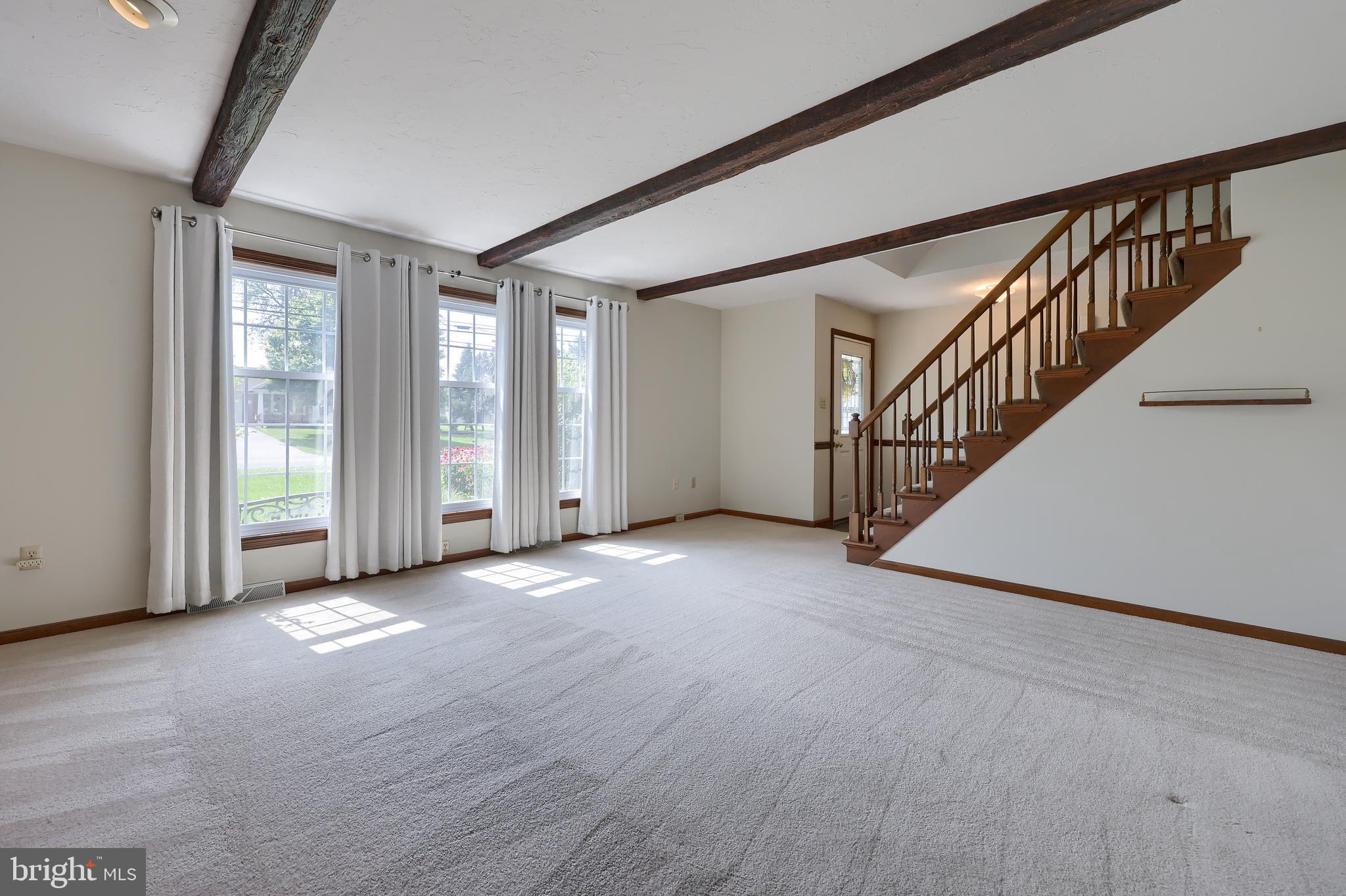 26 Green Acre Road Lititz, PA 17543 - Photo 6 of 49