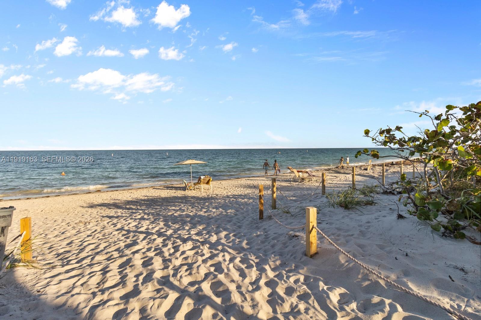 1121 Crandon Boulevard, Unit D404 Key Biscayne, FL 33149 - Photo 23 of 40