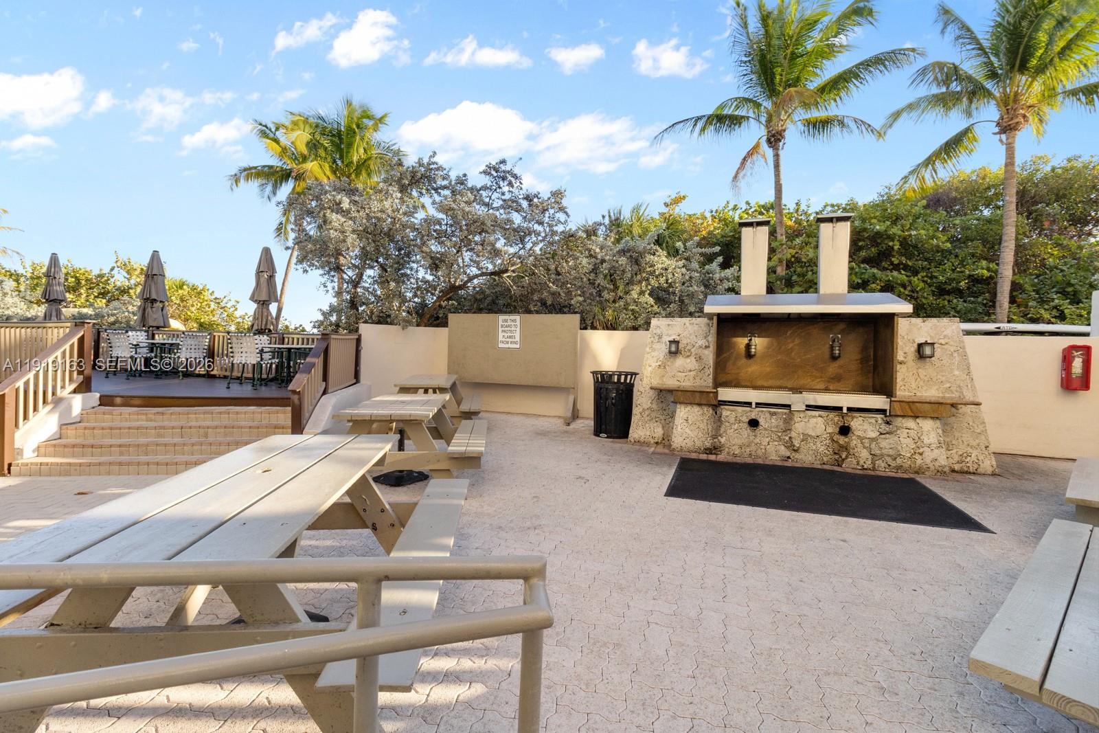 1121 Crandon Boulevard, Unit D404 Key Biscayne, FL 33149 - Photo 26 of 40