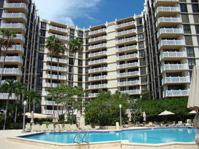 $995,000 | 1121 Crandon Boulevard, Unit D404, Key Biscayne, FL 33149