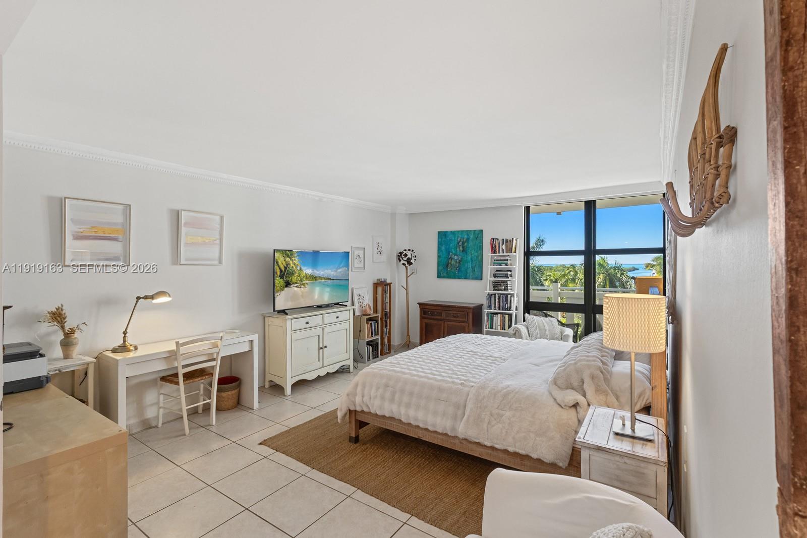 1121 Crandon Boulevard, Unit D404 Key Biscayne, FL 33149 - Photo 8 of 40