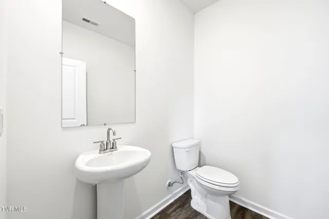 $348,100 | 1905 Fox Meadows Circle, Bluff City, TN 37618