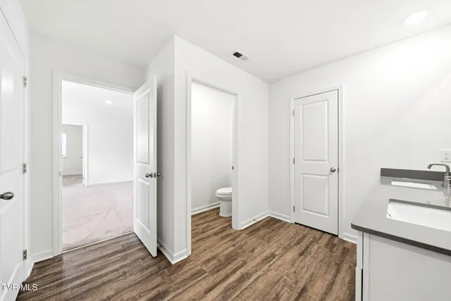 $348,100 | 1905 Fox Meadows Circle, Bluff City, TN 37618