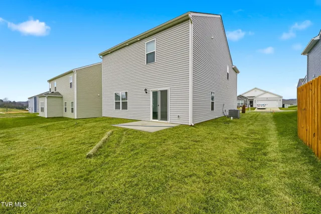 $348,100 | 1905 Fox Meadows Circle, Bluff City, TN 37618