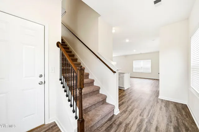 $348,100 | 1905 Fox Meadows Circle, Bluff City, TN 37618