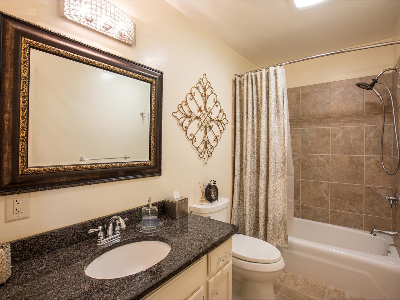 496 Braeloch Road Colchester, VT 05446 - Photo 12 of 40