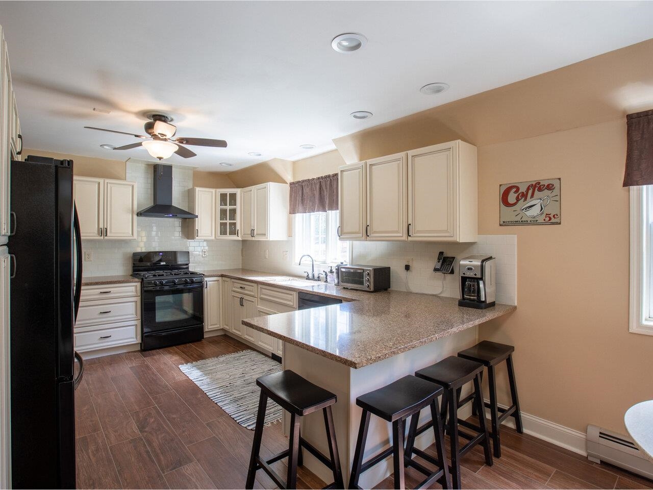 496 Braeloch Road Colchester, VT 05446 - Photo 7 of 40