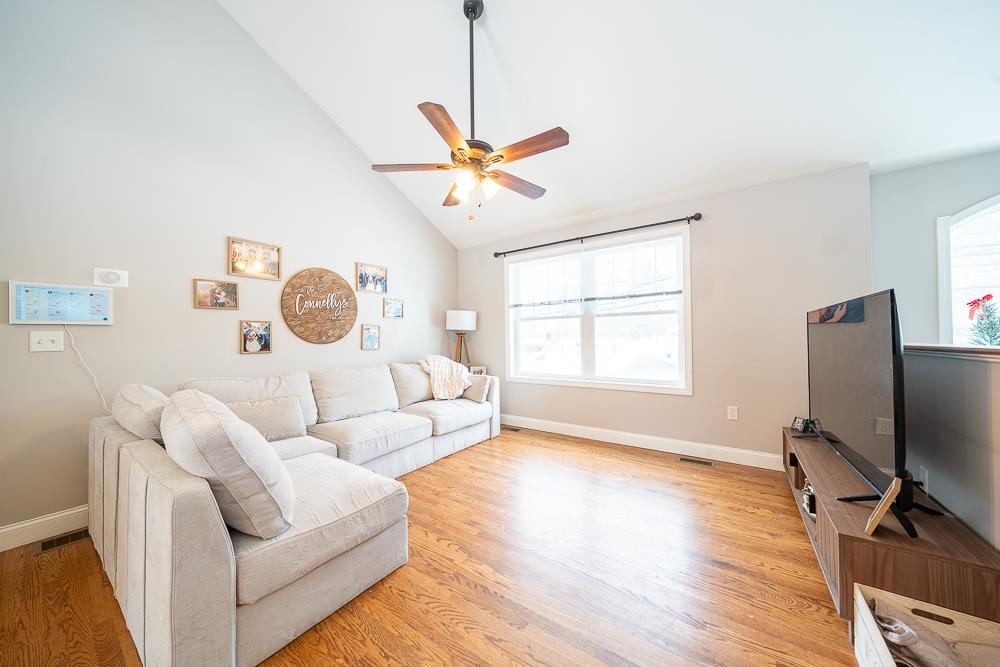 585 Bodwell Road Manchester, NH 03109 - Photo 7 of 30