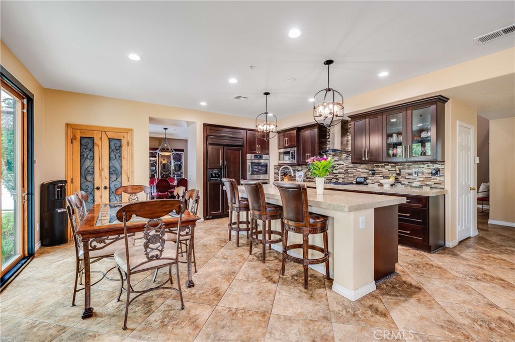 6137 Ridgemont Circle La Verne, CA 91750 - Photo 11 of 53 Eating Area