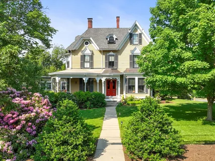 $2,980,000 | 327 Franklin Street, Newton, MA 02458