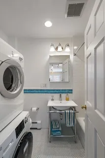 $2,980,000 | 327 Franklin Street, Newton, MA 02458