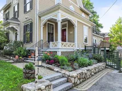 $2,980,000 | 327 Franklin Street, Newton, MA 02458