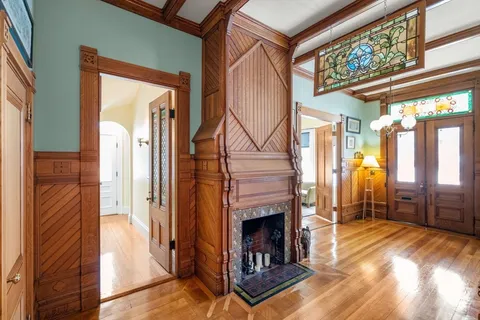 $2,980,000 | 327 Franklin Street, Newton, MA 02458