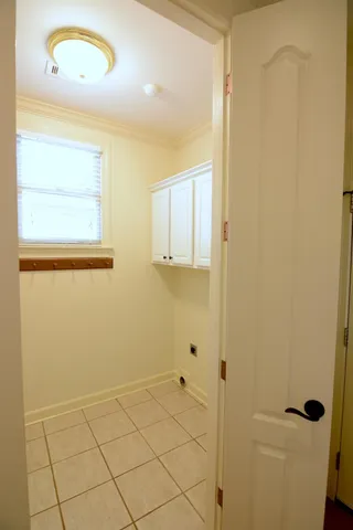 $570,000 | 2006 West Arden Oaks Drive, Memphis, TN 38139