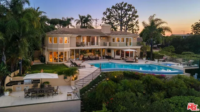 $6,195,000 | 7833 Torreyson Drive, Los Angeles, CA 90046