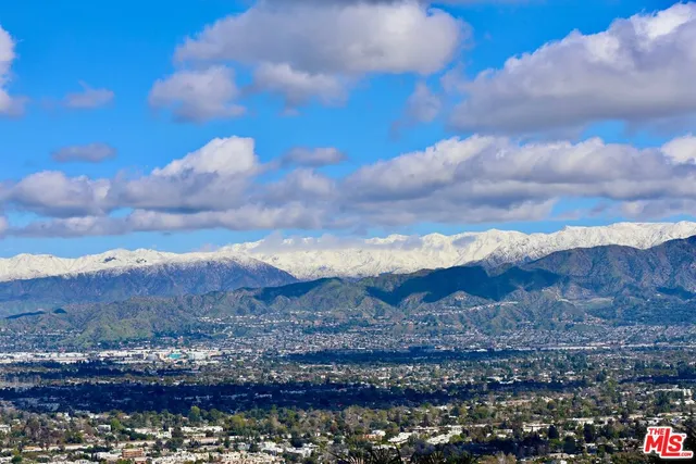 $6,195,000 | 7833 Torreyson Drive, Los Angeles, CA 90046