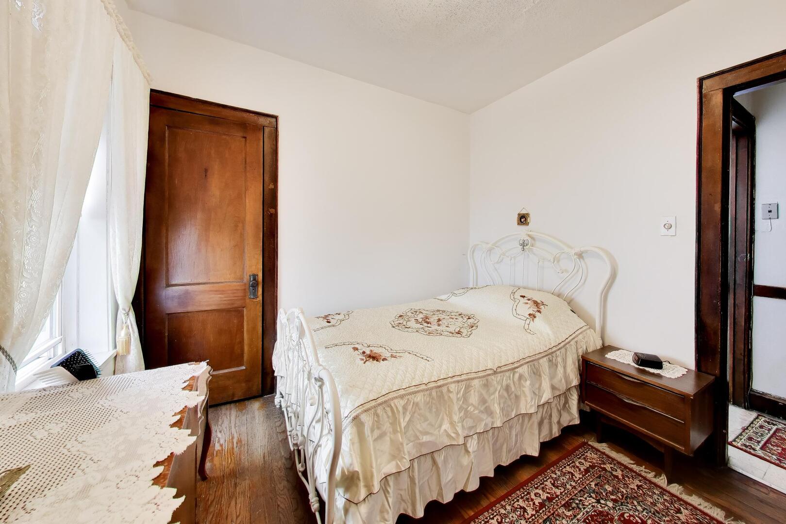 4925 North Troy Street Chicago, IL 60625 - Photo 19 of 47