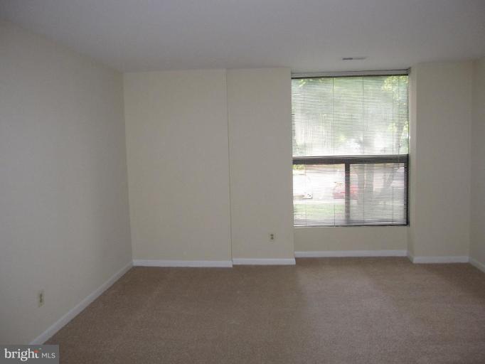 5590 Vantage Point Road, Unit 7 Columbia, MD 21044 - Photo 6 of 11 Master Bedroom