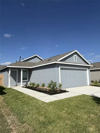 a front view of house with yard