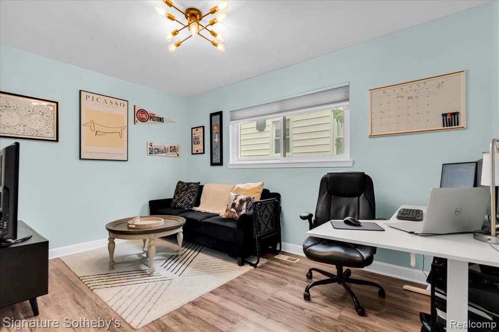 1099 Eaton Road Berkley, MI 48072 - Photo 17 of 28 Gallery Image 17