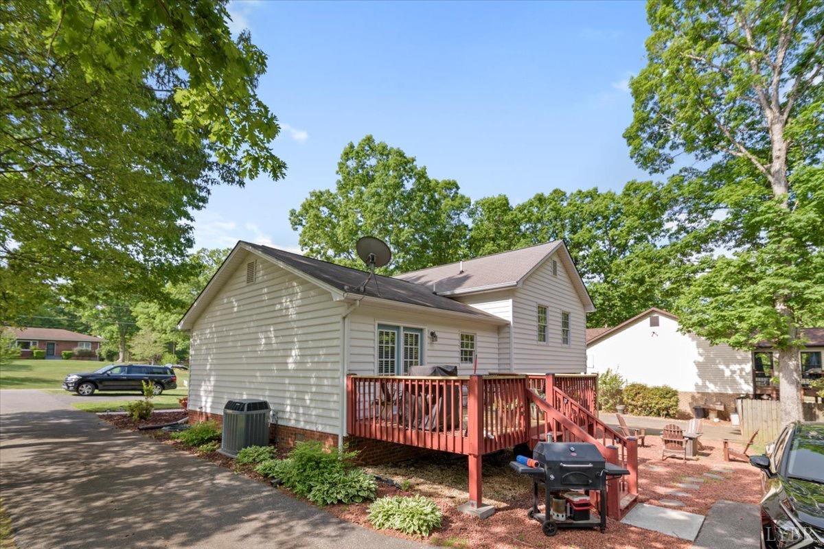 2098 Sunburst Road Evington, VA 24550 - Photo 2 of 40 Gallery Image 2